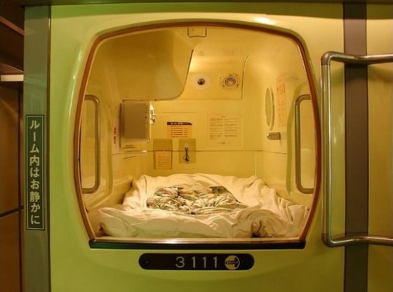 Image: Capsule hotel